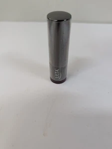Lápiz labial Ulta Lip Color rojo 218 buen año para vino nuevo sellado de fábrica - Imagen 1 de 4