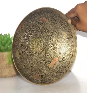 16th Vintage Brass Floral Inside Hand Carving Fruit / Dry Fruit Bowl, Mughal era - Picture 1 of 6