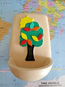 Weihwasserkessel - getöpfert - mit Kindermotiv - Bild 1 von 2
