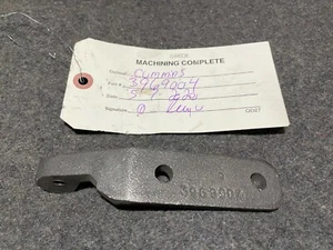 Cummins BRACE,FUEL PUMP part# 3969004 - Imagen 1 de 5