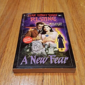 RL Stine’s Fear Street Sagas #1 A New Fear First Archway Paperback Printing 1996 - Picture 1 of 6