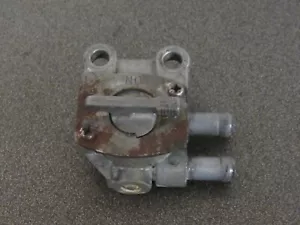 1991 KAWASAKI ZZR1100 C FUEL TAP PETCOCK C1 C2. - Picture 1 of 2