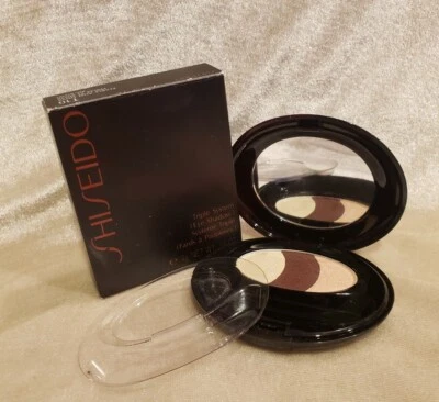 Shiseido Triple System Sombra de Ojos T10 Perlas y Ónix .14 oz 4 g Polvo Trío Foto 1 de 4