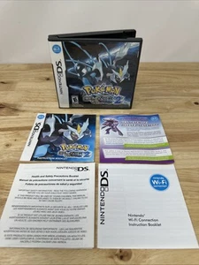 NINTENDO DS POKEMON versione nera 2 solo custodia, libretti e manuale *NO GIOCO* OEM - Foto 1 di 4