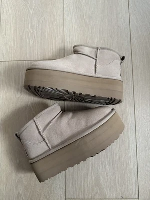 UGG CLASSIC ULTRA MINI PLATFORM MUSTARD SEED SHEARLING BOOT Women US 5 UK 3 NB - Image 1 of 4