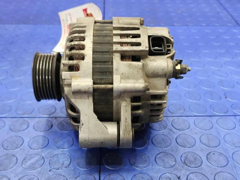 Alternador OEM 2002 2003 Isuzu Axiom Foto 1 de 3