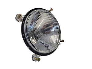 Reflektor H4 do ciągnika IHC 323 353 423 523 624 724 824 z plastikowym grillem - Zdjęcie 1 z 4