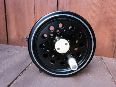 Carrete de pesca con mosca Matchmaster Flycaster (Japón) #7-9 3 3/4" trucha gris ¡Excelente! Foto 1 de 4