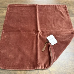 POTTERY BARN EVERYWHERE VELVET PILLOW COVER ~ 20" x 20" ~  BORDEAUX - Picture 1 of 7