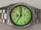 Vintage Seiko 5 Automatic Men's Wrist Watch Day Date SS japanese Luminous Dial