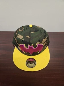 DC Comic Batman Dark Knight Fitted Flatbill Hat Camouflage Adult Sz S/M - Picture 1 of 4