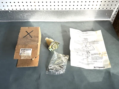 GM OEM NOS 17980952 rótula superior derecha o derecha Chevrolet S10 1984-2004 Foto 1 de 4