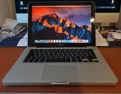 Apple Macbook Pro 13 Zoll Ende 2011 2,4 GHz i5 SSD Office 2019 - Bild 1 von 4