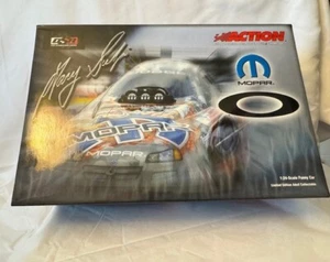 GARY SCELZI 2005 OAKLEY MOPAR 1:24 NHRA DIECAST FUNNY CAR - Picture 1 of 11