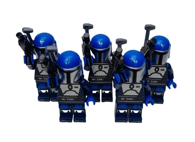 LOT 5x GENUINE LEGO STAR WARS MANDALORIAN FLEET COMMANDER MINIFIGURES BRAND NEW - Image 1 of 3