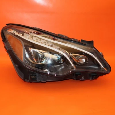 MERCEDES BENZ E63 HEADLIGHT RIGHT PASSENGER 2015 2016 A2079064400KZ E550 2-DOOR Foto 1 de 4