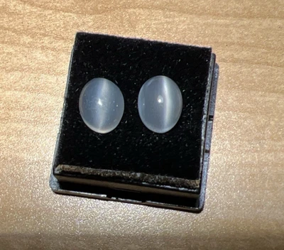 2 Cat's Eye Moonstone Cabochons 7 x 9 mm Oval  2 ct. each.  Sourced from India - Image 1 of 2