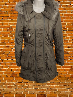 ЖЕНЩИН СКЛАД РЮШ ПАРКА КУРТКА ПАЛЬТО РАЗМЕР UK 8 ХАКИ С ПОДКЛАДКОЙ ИСКУССТВЕННОГО МЕХА КАПЮШОН - Изображение 1 из 4