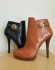 MICHAEL KORS WYATT GOLD MK LOGO ZIPPER ANKLE BOOTS US 9.5 10 11 I LOVE SHOES - Picture 1 of 12