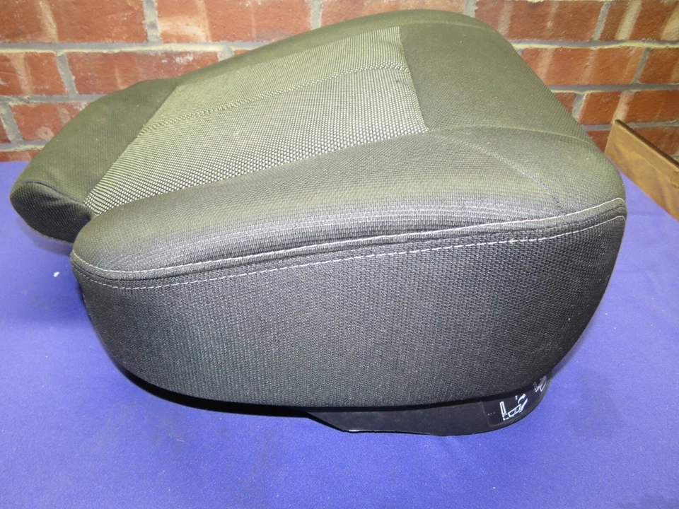 HUMMER H2 CLOTH CUSHION SMALL PIECE Foto 1 de 4