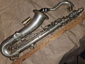 Saxofón vintage Buescher True Tone plateado con melodía en C, buen estado - Imagen 1 de 20