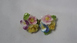 Pendientes de clip florales vintage Coalport Bone China hechos en Inglaterra - Imagen 1 de 4