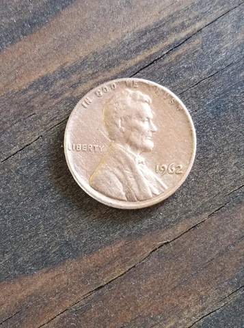 RARE 1962 Lincoln Cent. L On Edge ERROR. No Mint Mark Cover