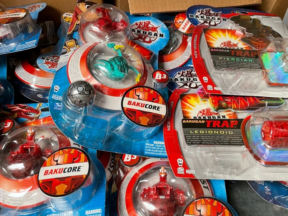 SPINMASTER BAKUGAN Konvolut Sie erhalten 3 Stück verschiedene beliebige BAKUGAN Neu OVP!!