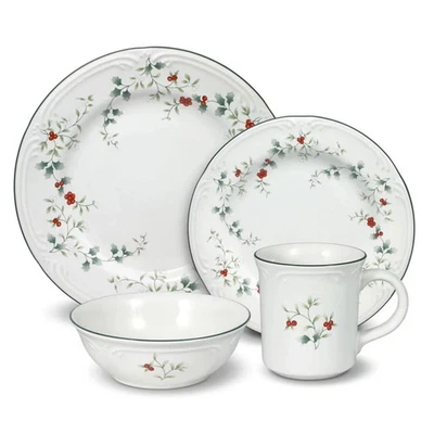 Pfaltzgraff Winterberry 16-Pc Christmas Holly and Berries Dinnerware Set For 4