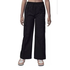 NWT Nike Jordan Girls Woven Double Cargo Pants, Jumpman - Size Large - Black - Picture 1 of 4