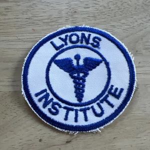 Vintage LYONS Institute Patch - Bild 1 von 5