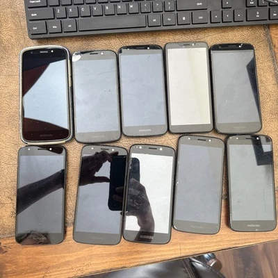 Piezas para teléfonos de cricket Foto 1 de 2