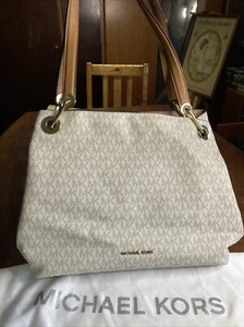 Michael Kors Raven Signature Vanilla White & Brown Leather Shoulder Tote Bag - Picture 1 of 24