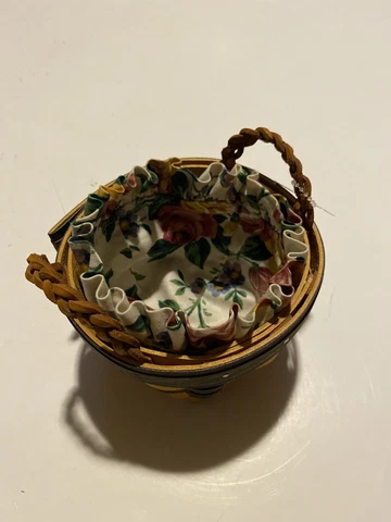 Longsberger 5” Basket with floral print liner. No protector. Leather Braided han Cover
