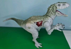Jurassic World Indominus Rex 30cm Battle Damage Hasbro 2015 Biting Dinosaur Toy - Picture 1 of 9
