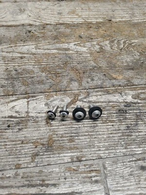 2000 00 99-00 HONDA CBR600F4 CBR600 F4 LEFT RIGHT TAIL FAIRING COWL COVER BOLTS - Imagem 1 de 4