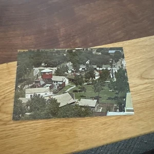 Postal de Minden Nebraska Pioneer Village The Village verde NE - Imagen 1 de 2