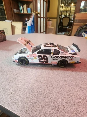 Kevin Harvick #29 GM Goodwrench 2001 negro novato acción NASCAR diecast 1:24 01 Foto 1 de 4