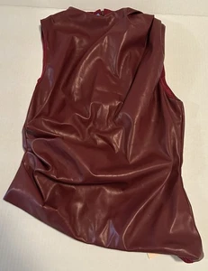 Shein Bae Damen rotes Kunstleder ärmelloses Shirt Tank Größe Small neu! - Bild 1 von 4