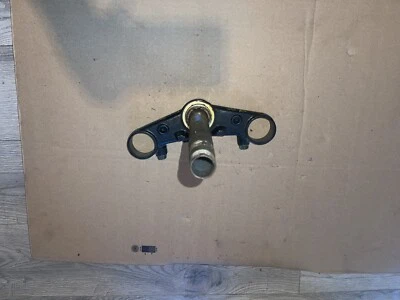 95-98 HONDA CBR600F3 FRONT FORKS CLAMP LOWER TRIPLE TREE STEM OEM 1995 96 97 - Image 1 of 2