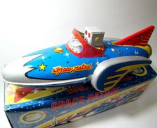 China MF-742 SPACE PATROL ROBOT PILOT SHIP Friction Tin Toy RARE