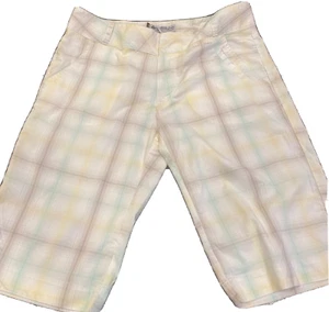 Columbia Titanium Omni Dry Yellow Green Beige plaid shorts women’s size 8 - Picture 1 of 4