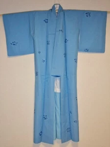 Kimono Japonés ~ Hermoso ~ Flores Azul Claro ~ Vendedor de EE. UU./¡Envío Rápido! - Imagen 1 de 5