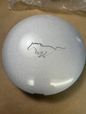 Tapa central de rueda Ford Mustang 1994-1996 F4ZC-1A096-CB OEM GT MUESCA Foto 1 de 4