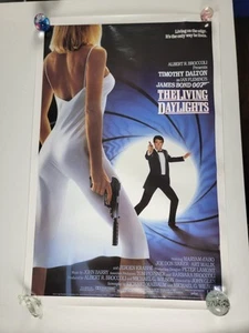 1987 James Bond 007 THE LIVING DAYLIGHTS ORIGINAL 27X41 ROLLED MOVIE POSTER - Picture 1 of 10