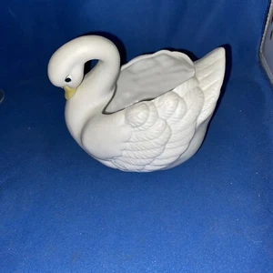 Vintage Swan Planter Off White - Picture 1 of 2