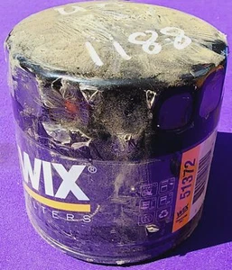 WIX51372 - Wix 51372 Oil Filter - New Old Stock - Picture 1 of 5