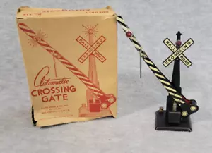 Vintage 1950's Marx Marlines Model No. 438 Automatic Crossing Gate O Gauge - Picture 1 of 14