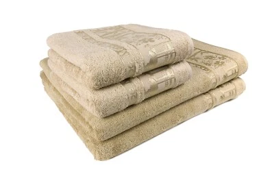 Juego de 4 toallas de lujo de bambú turco en caja de regalo. (Max) Foto 1 de 4