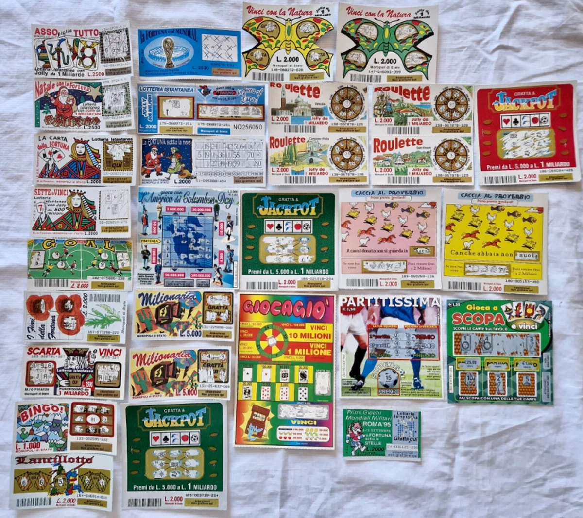 10 Cartoline Gratta E Vinci Per Raccolta Fondi Calcio - Formato A5, 40 Squadre, Personalizzabili - Ideali Per Pub, Scuole E Club Sportivi